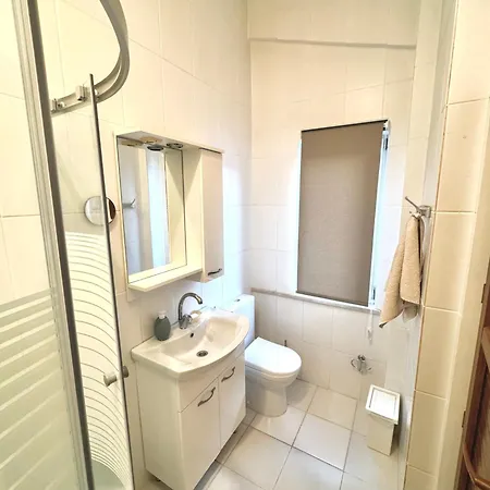 Marmaris'te Oezel Havuzlu Doga Manzarali Villa *