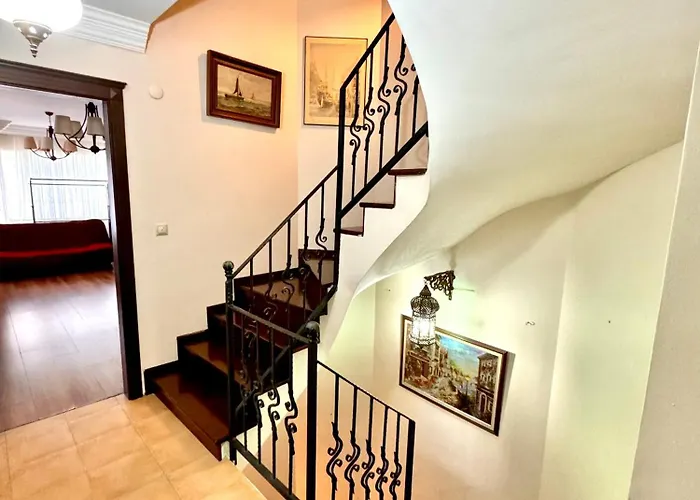 Vila Marmaris'te Oezel Havuzlu Doga Manzarali *